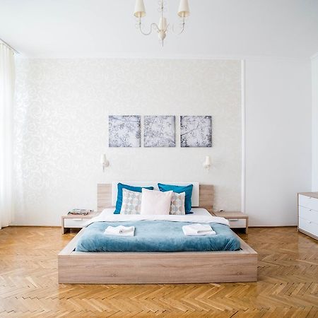 Nine Trees Apartment Boedapest Buitenkant foto